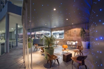 Sollo Restaurant