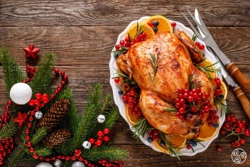 The final touches of Berries and an Andalucia orange will make your  Christmas turkey, extra special  © Istockphoto