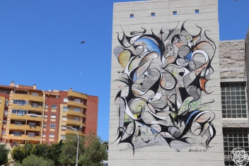 Leyton mural on the side of the Polideportivo Municipal © Max Phythian
