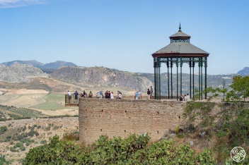 Ronda is famous for its dramatic balconies and viewpoints perched right over the cliffs © Michelle Chaplow