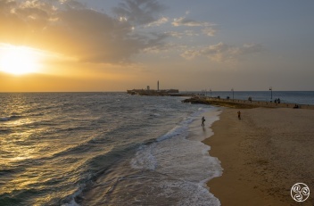 Take a Bond Movie Sunset stroll to the Castle of San Sebastián — pure Cádiz magic