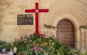 Cruces de Mayo in Cordoba © Michelle Chaplow 