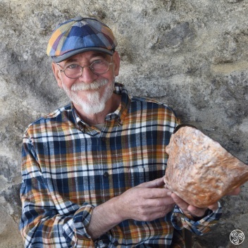 Master Craftsman Jose Luis Bazán © Michelle Chaplow