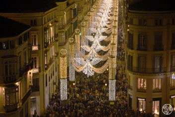 Málaga’s Spectacular Christmas lights on the Calle Larios © Michelle Chaplow