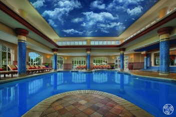Magnificent indoor pool © Booking.com / Marriott's Playa Andaluza