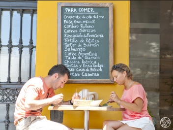 Sunshine and tapas, a way of life in Seville © Michelle Chaplow