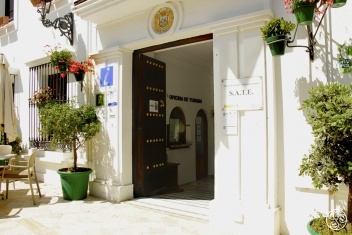 Estepona Tourist Office in Plaza de las Flores © Gonzalo Alverez