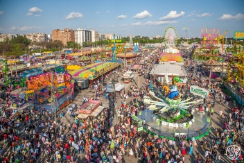 The Seville Feria Amusement park known as “Calle del Infierno” (Hell’s Street)©istockphoto