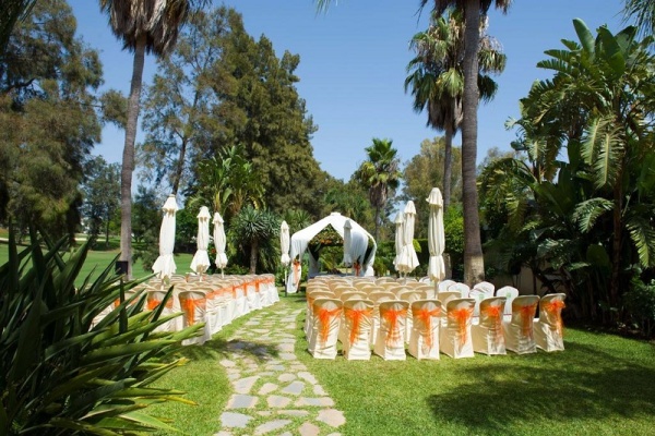 Ceremony in the sun © Booking.com / Hotel Tamisa Golf