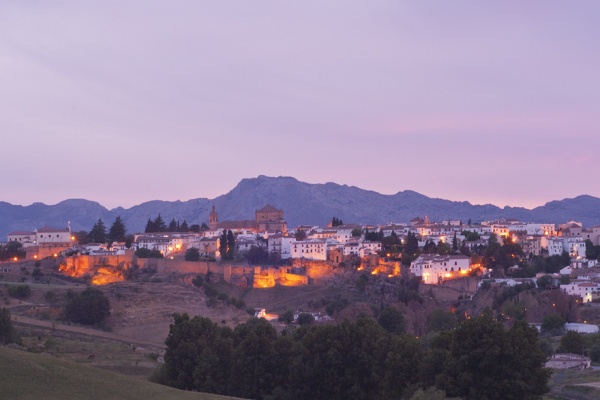 It is well worth staying over in Ronda and enjoying the fabulous sunsets and sunrises over the valley. © Michelle Chaplow