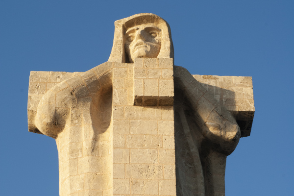 Statue of a Franciscan friar from the monastery that hosted Christopher Columbus while he was planning his first voyage. © Michelle Chaplow