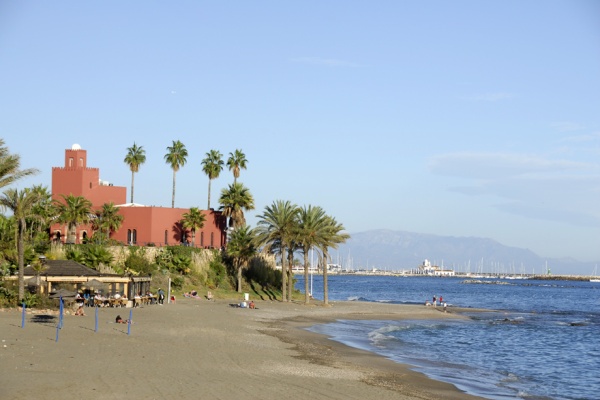 Beach palms and blue skies await © Michelle Chaplow