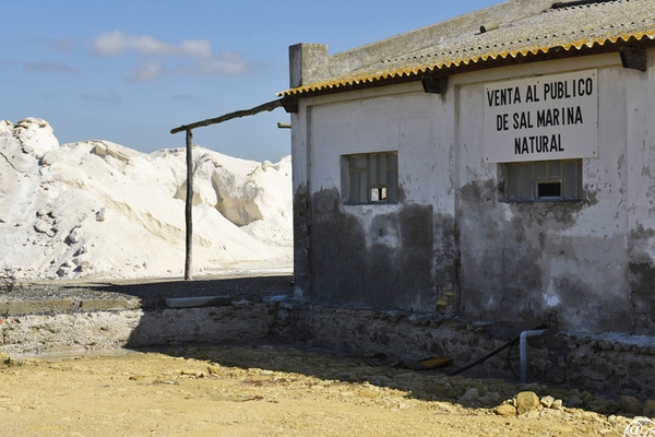 The salt mine at Puerto Real © Michelle Chaplow