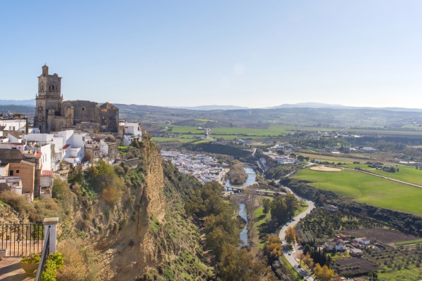 One of Andalucia's most dramatically positioned pueblos blancos (white villages)  © Michelle Chaplow