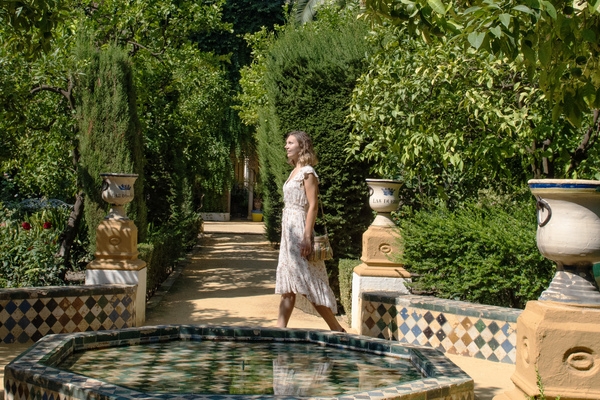 Strolling around the gardens of Palacio de Dueñas, Sevilla © Michelle Chaplow