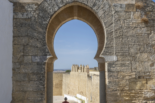 Arco de la Pastora (Arch of the Shepherdess), Medina Sidonia © Michelle Chaplow