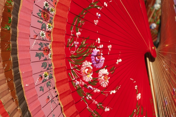 Don´t leave your hotel without a fan during summertime in Seville. © Michelle Chaplow