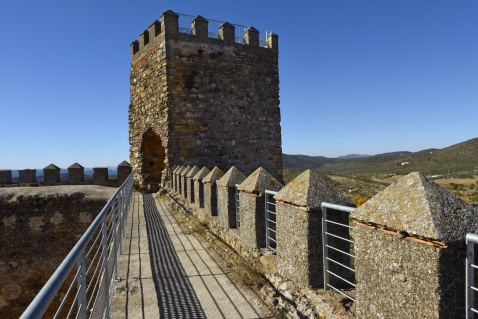 Walking the ramparts of Alanis castle (c) Michelle Chaplow