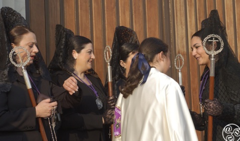 Members of the Semana Santa Cofradias © Michelle Chaplow