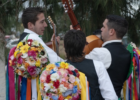 Musicians break into sponteneous practice in every corner of the park. © Michelle Chaplow