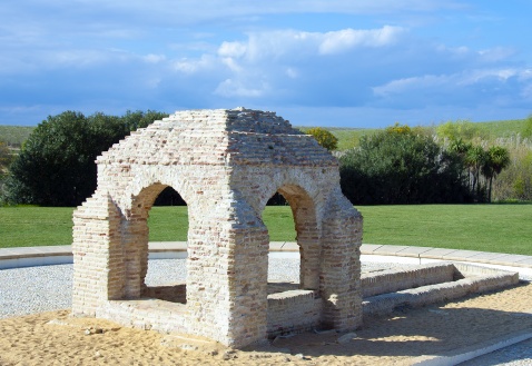 The water needed for the voyage of Columbus was drawn from the old well in Palos. © Michelle Chaplow