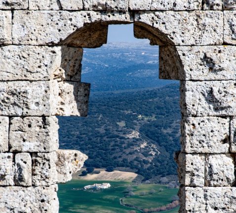 The impressive stone build arches offer postcard views to rural Andalucia © Michelle Chaplow
