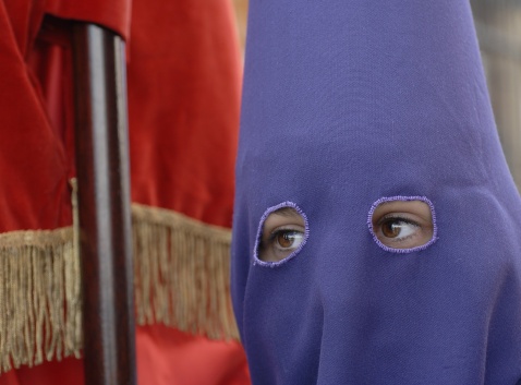 Hermandad del Santisimo Cristo de los Remedios Y Nuestra Senora de Las Angustias Semana Santa Vienes Santo Holy week Processions in Andalucia. © Michelle Chaplow