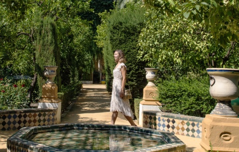 Strolling around the gardens of Palacio de Dueñas, Sevilla © Michelle Chaplow