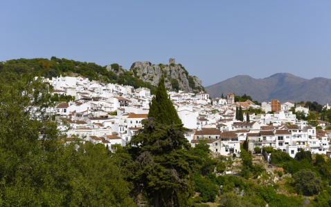 The enchanting white village of Gaucín, home to artist Sian Faber, where traditional charm meets creative inspiration © Michelle Chaplow