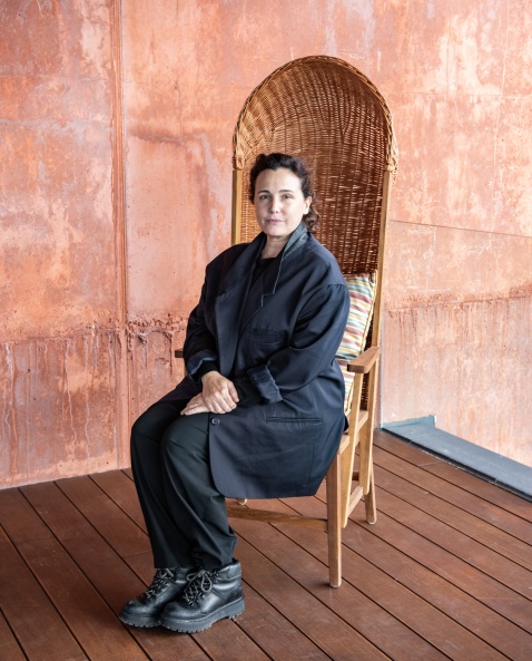 At La Almazara in Ronda, artist Ara Starck. Her colossal mural, sweeping across the entire interior ceiling, transforms the space into a fusion of art, architecture, and innovation. © Michelle Chaplow