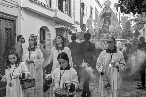Palm Sunday fills the streets with incense and tradition—immersive traditions  © Michelle Chaplow