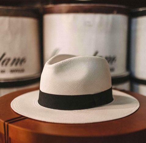No hat shop is complete without a timeless Panama. © Maquedano