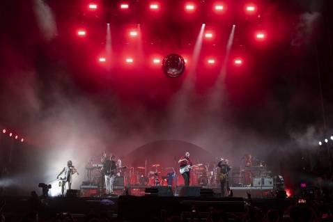 Arcade Fire, five-piece band from Montreal, Canada headlining on the Sunrise Sstage on Thursday. © Oscar L Tejeda Arcade Fire, five-piece band from Montreal, Canada headlining on the Sunrise Sstage on Thursday. © Oscar L Tejeda