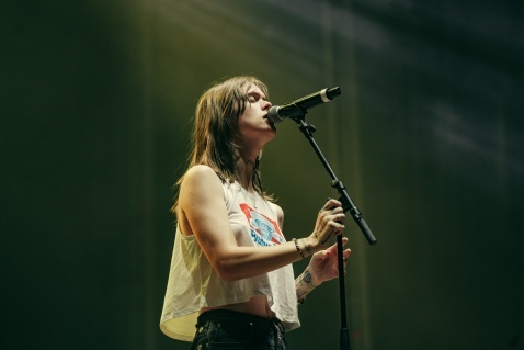 Ethel Cain received a loud cheer when she arrived onto the Sunset stage. © Sharon Lopez Ethel Cain received a loud cheer when she arrived onto the Sunset stage. © Sharon Lopez