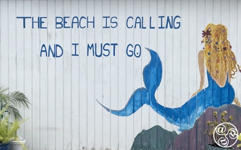 Gigi´s beach, complete with mermaid Gigi´s beach, complete with mermaid