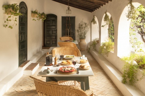 Lunch on varanda Lunch on varanda