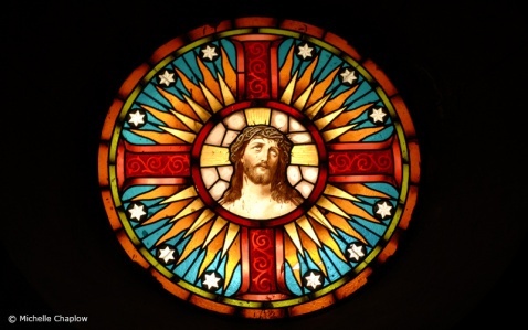 Ermita de Nuestra Señora de los Remedios, stained glass window© Michelle Chaplow