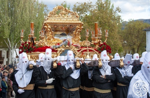 Semana Santa procession, Santo Entierro, Ronda, Andalucia. (c) Michelle Chaplow