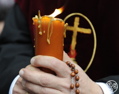 Wicks, candles, and rosary beads can all be found at Ojeda © Michelle Chaplow