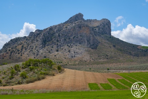 "The Lovers' Rock". La Peña de los Enamorados © Michelle Chaplow "The Lovers' Rock". La Peña de los Enamorados © Michelle Chaplow