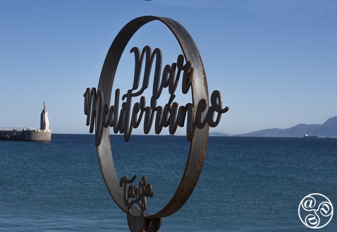 Isla de las Palomas is a small island linked to the town of Tarifa by a causeway© Michelle Chaplow