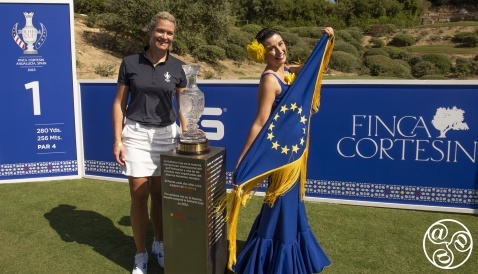 Solheim cup presentation at Finca Cortesin in 2022 with European team Captain Suzann Petersen © Michelle Chaplow Solheim cup presentation at Finca Cortesin in 2022 with European team Captain Suzann Petersen © Michelle Chaplow