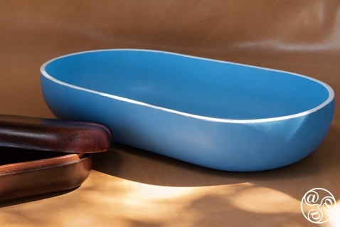 “The alchemist of leather” José Luis Bazán Fernández © Michelle Chaplow