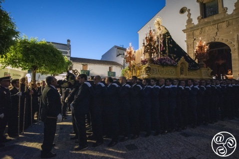 The float is illuminated with rows of candles after dark, in front of the Virgin. (c) Michelle Chaplow Veracruz Procesion. Good Friday, Estepona, Malaga.