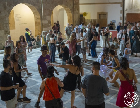 Andalucia Pueblos Blancos Music Festival dancing in The plaza Carlos III, Cortes de la Frontera © Michelle Chaplow