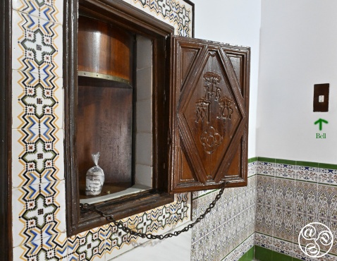 To purchase the pastries, just ring the bell at Monasterio de Jesús, María y José