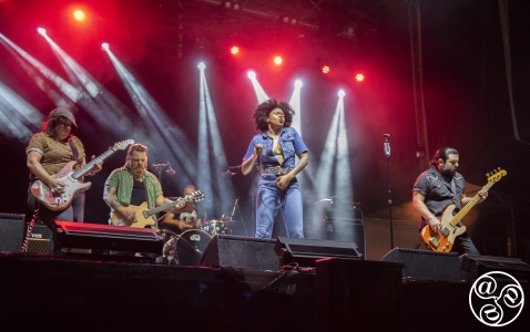 Nikki Hill band at Andalucia Big festival © Michelle Chaplow