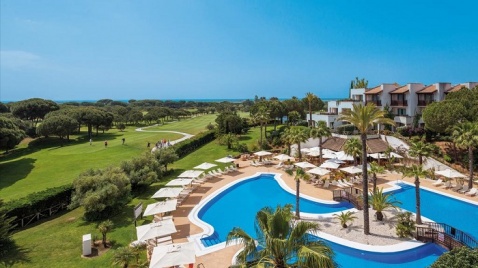 clear, sunny views over the golf course © Booking.com/Precise Resort El Rompido