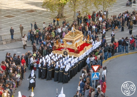 Semana Santa procession, Santo Entierro, Ronda, Andalucia. © Michelle Chaplow