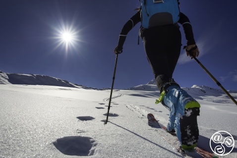 Ski mountaineering (esquí de montaña, or esquí de travesía), also known as “skimo” © istockphoto